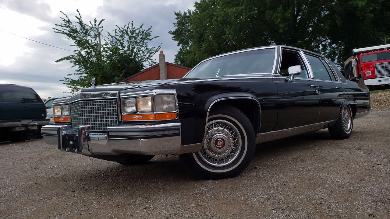 1988 Cadillac Brougham d'elegance - 52,500 original miles - original paint Black/Dark Red