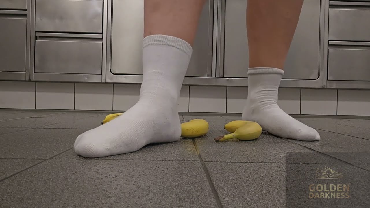 Bananas crushing with socks