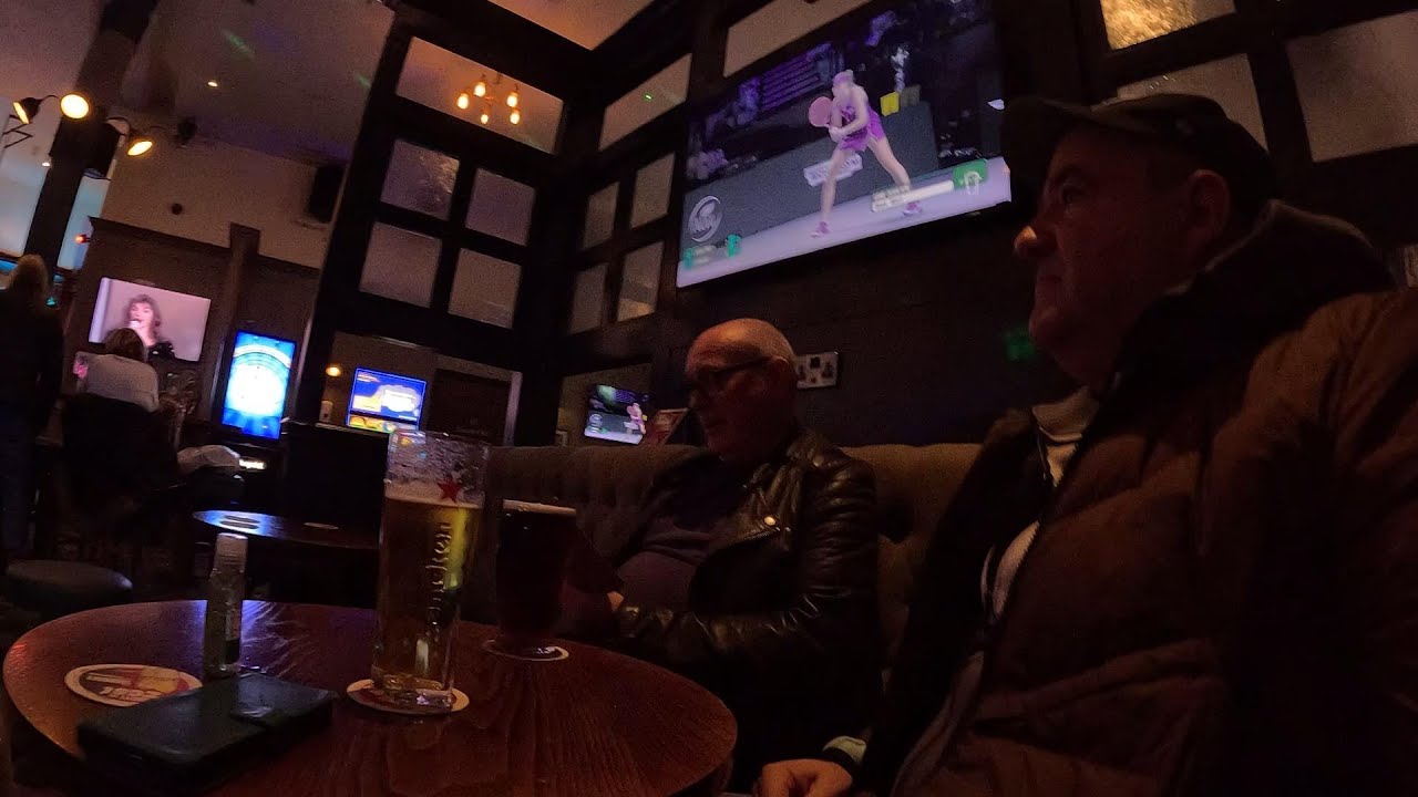 Exploring Bradford&rsquo;s Best Pubs &ndash; Random & Desperate Pub Crawl 🍺
