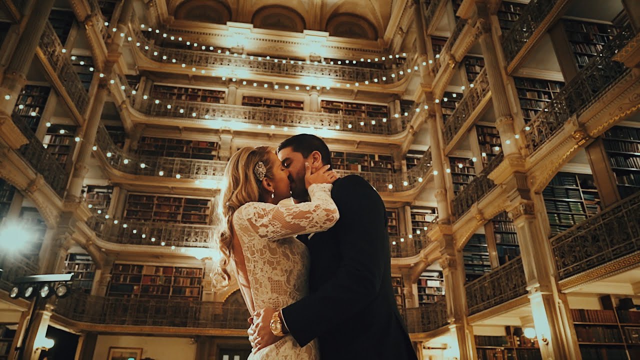 Luxury Baltimore Wedding in Elegant George Peabody Library