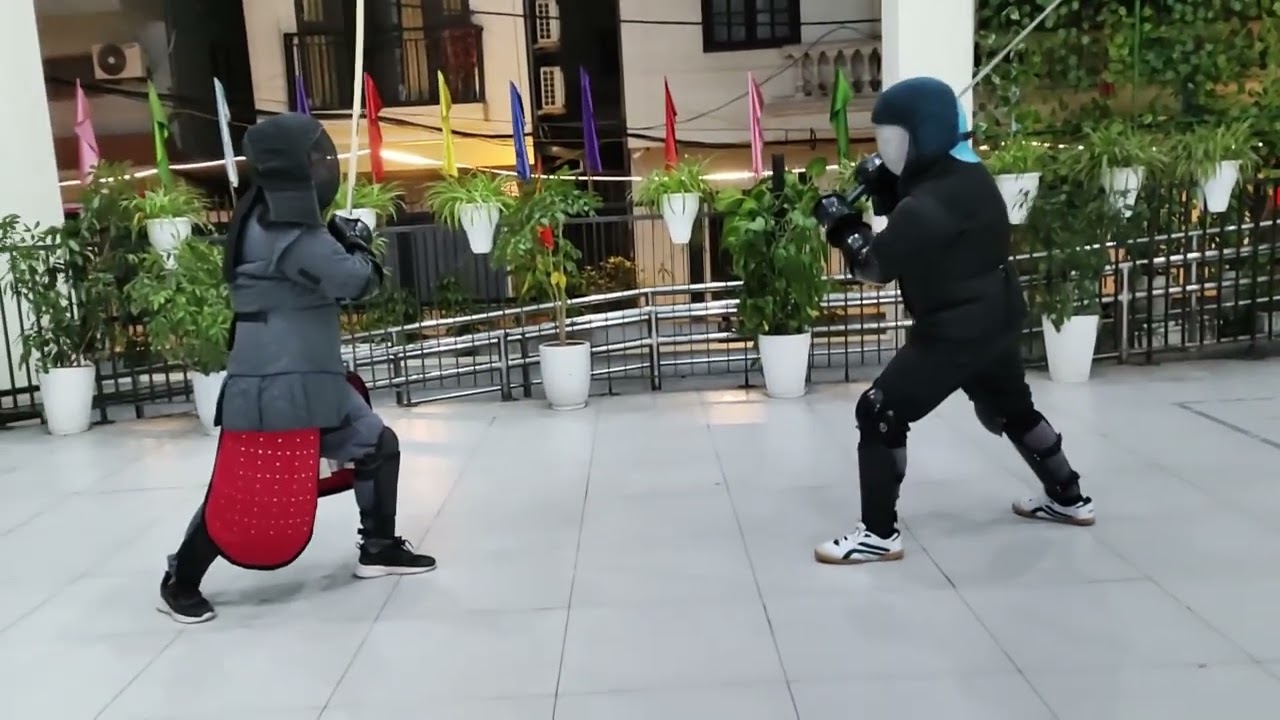 Katana (and Nito) vs Longsword