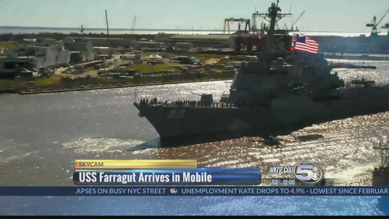 USS Farragut Arrives in Mobile