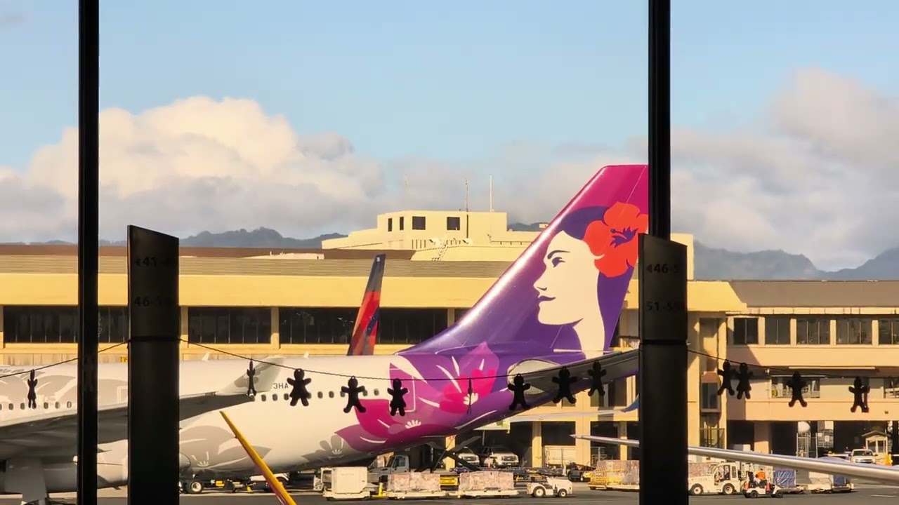 Honolulu International Airport Walking Tour