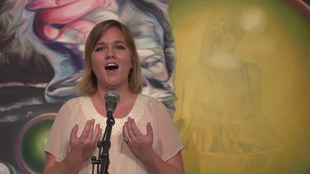 Máriás Lilla - Csurka Eszter kiállításmegnyitó