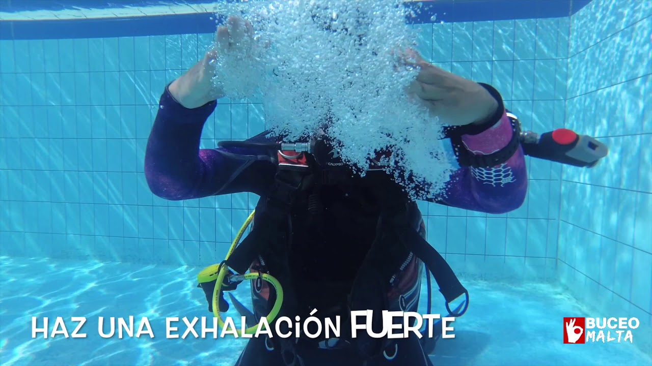 ¿ Cómo vaciar el regulador de buceo?