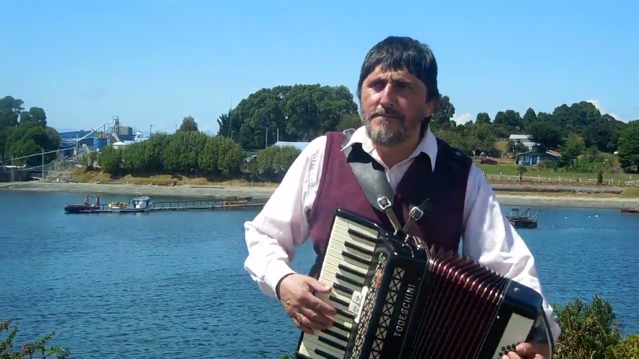 AGÜITAS AZULES Y SERENAS - HIMNO DE CALBUCO - CHILE - DESDE LA PUNTA DE CAICAEN - MI ISLA ....