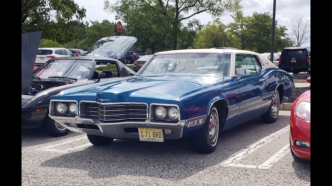1971 Ford Thunderbird.