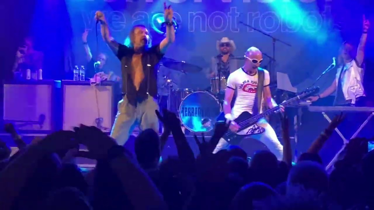 Terrorvision - If I Was You - Live at Holmfirth Picturedrome - 16/08/25