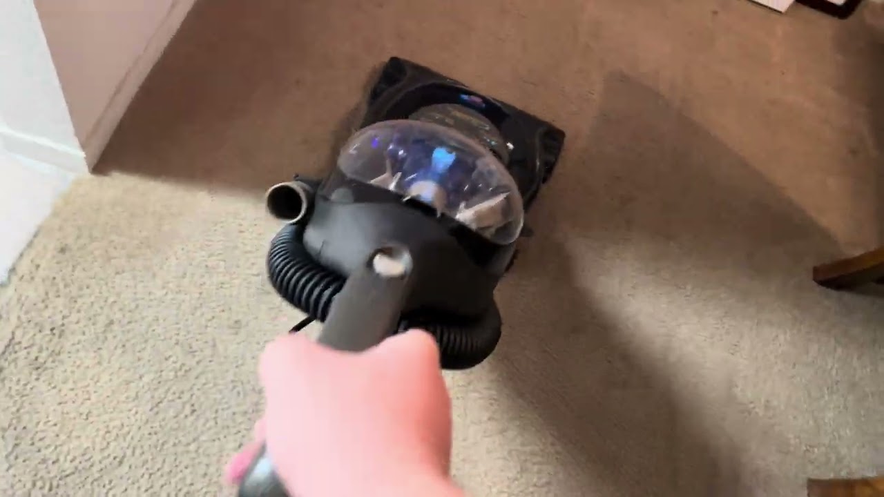 Hoover TurboPower 7400 Windtunnel Dual V Natural Vacuuming