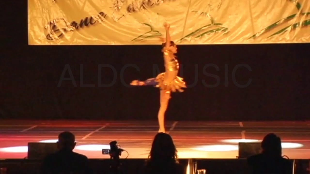 Brooke Hyland - Pull of The Moon - National Solo