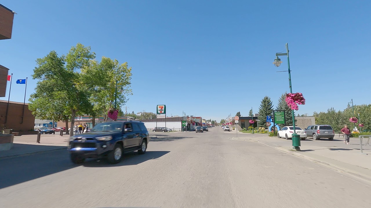 Pincher Creek Alberta Canada. Tour of City Centre