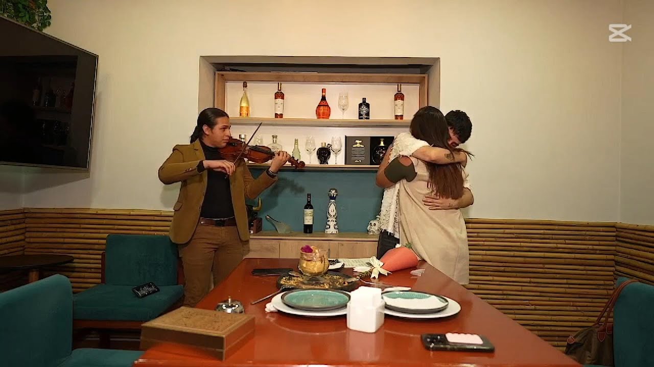 CRISTO RATA Y ALE  EN UNA CENA ROMANTICA