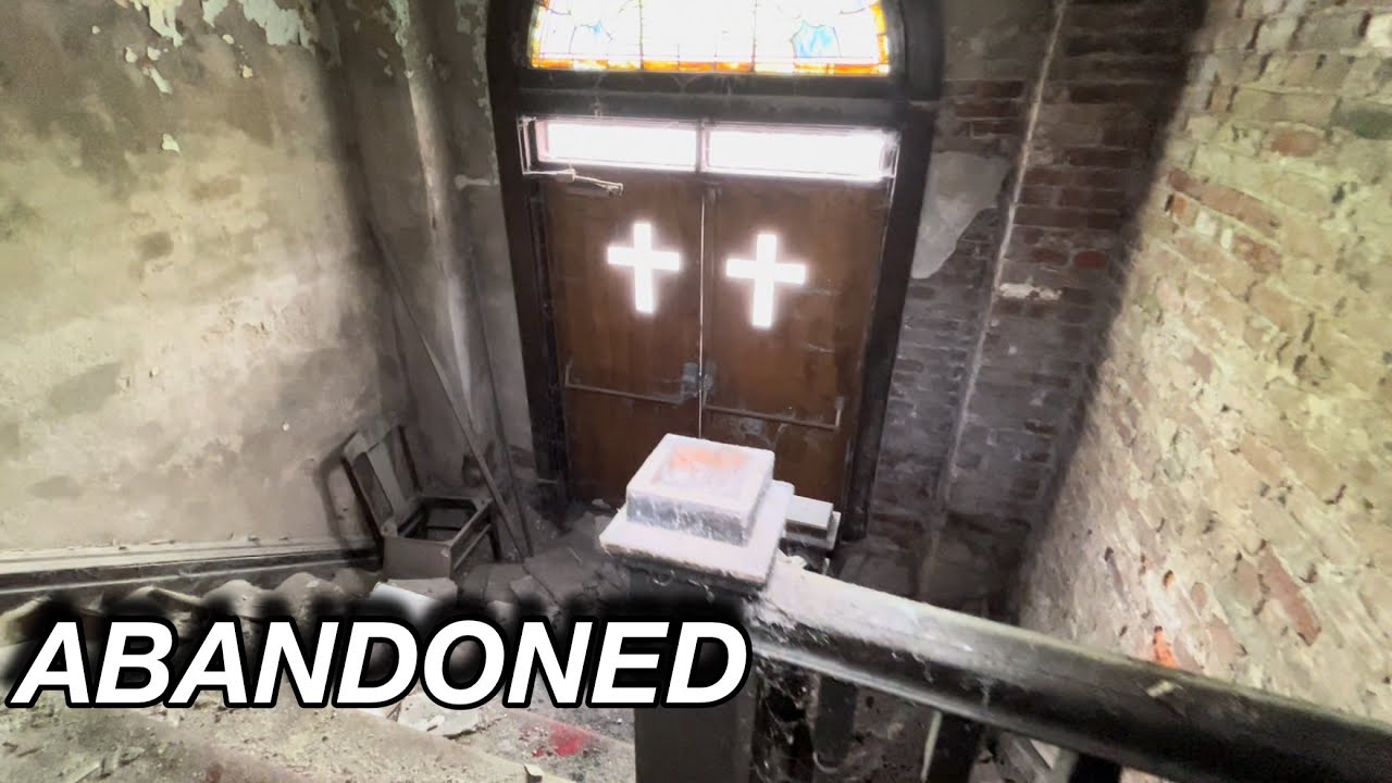 ABANDONED | DECAYING FIRST BAPTIST CHURCH | BROWNSVILLE