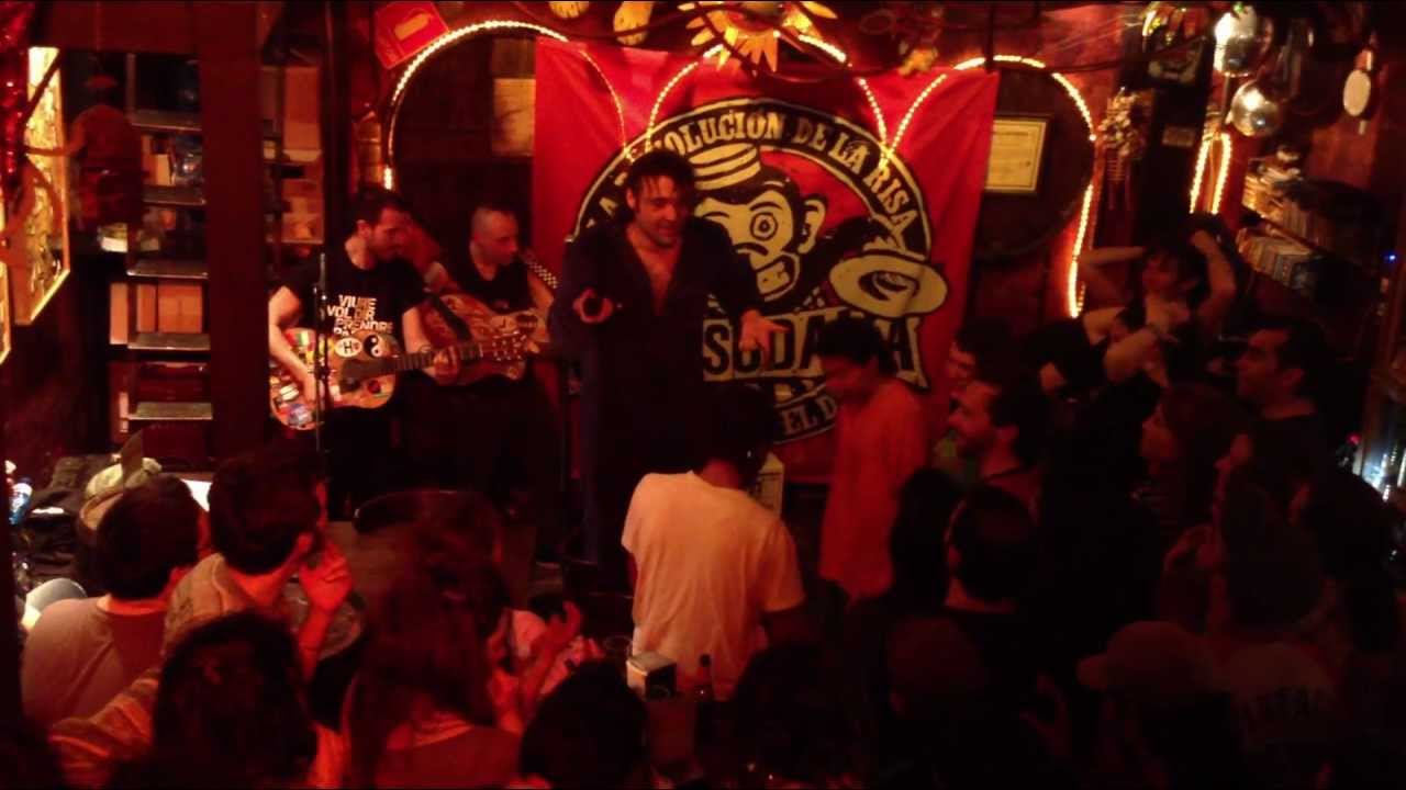 Che Sudaka (ac&uacute;stico) - La risa bonita 20/03/2013 Barcelona