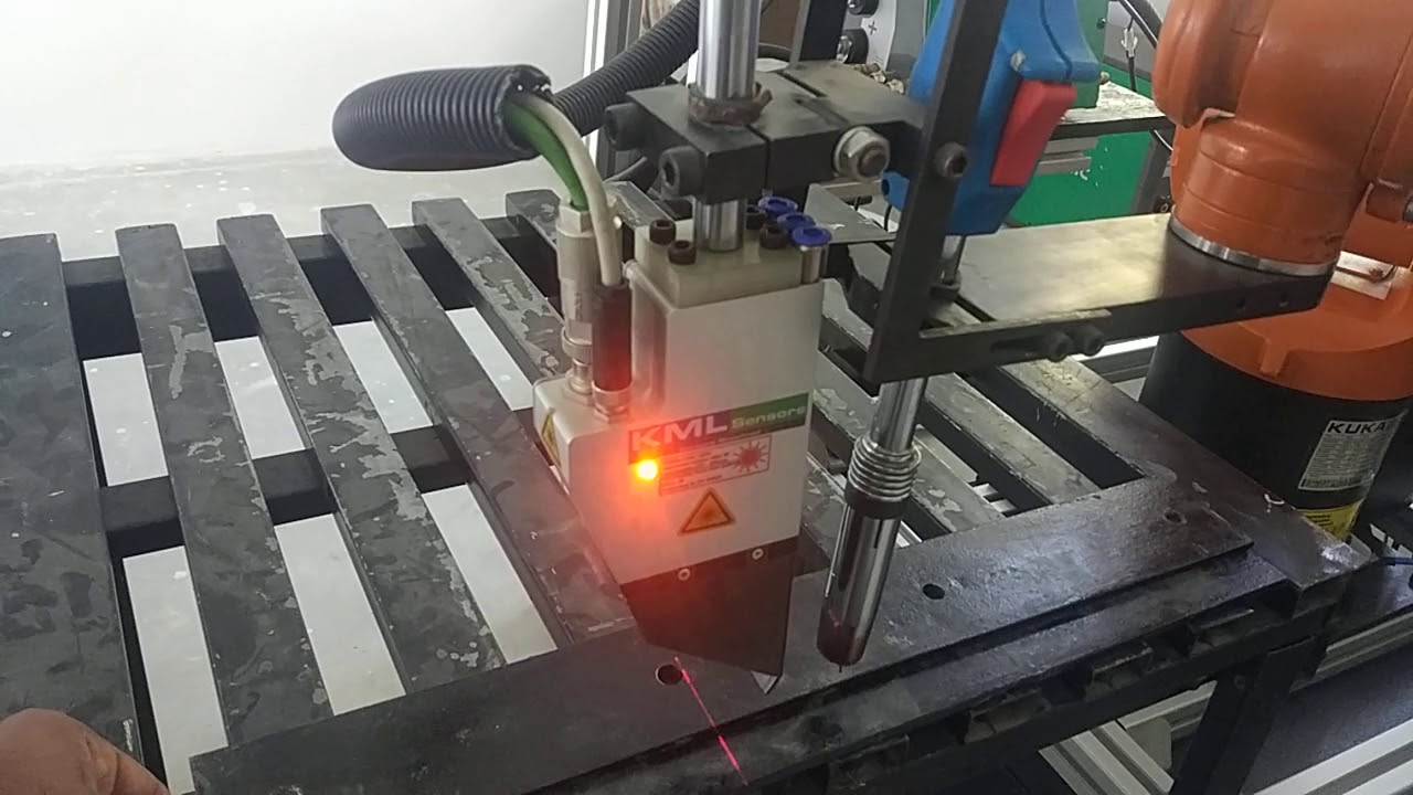 Robotic Laser Seam Tracking
