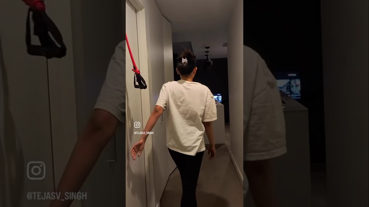 Jump scarring my wife 😋  #indiancouplevlog #comedy #sydneyvlog #couplevlog #familyvlog