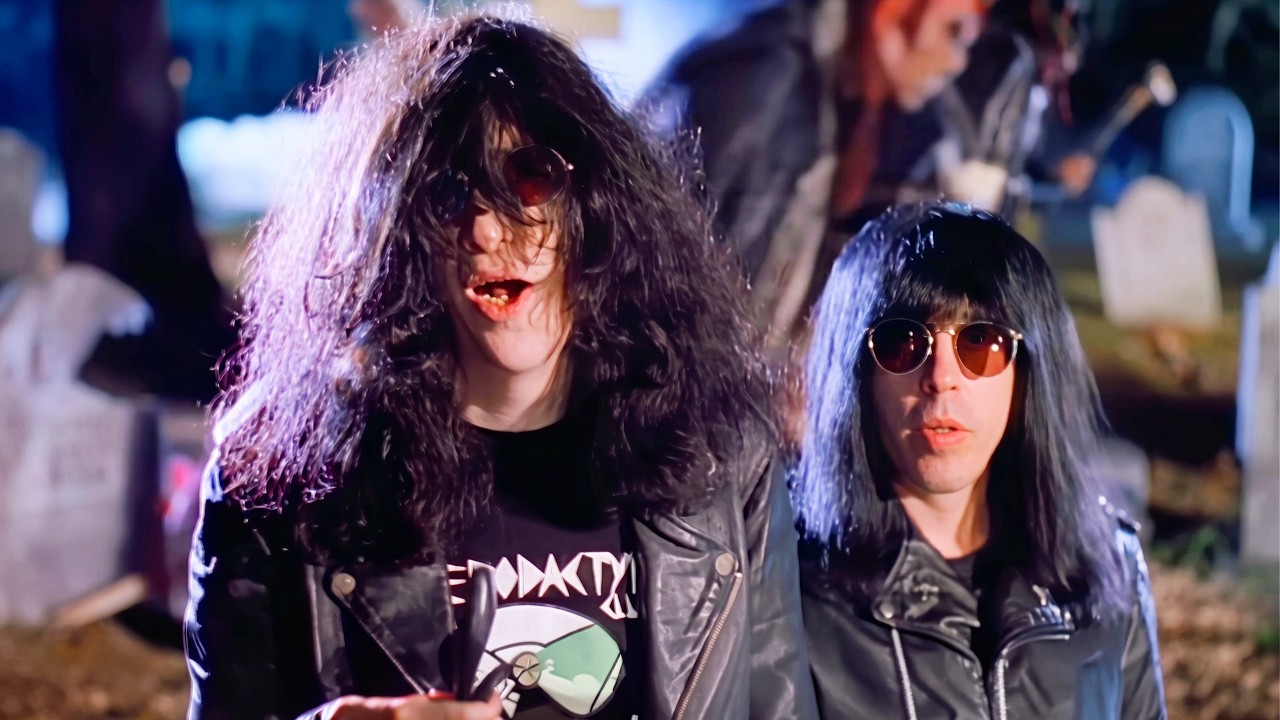 Ramones - Pet Sematary (Official Video) [HD]