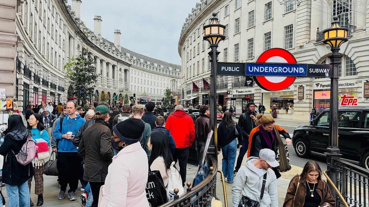 England, London City Street Tour 2025 | 4K HDR Virtual Walking Tour | London Winner Walk