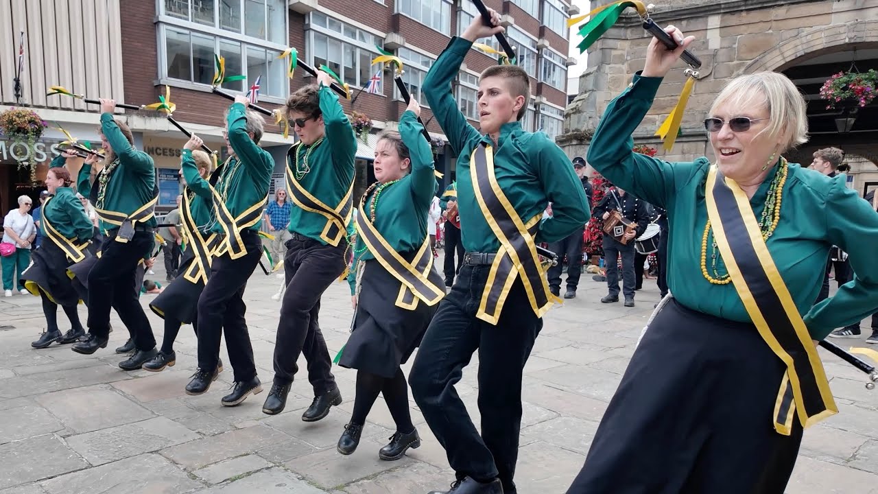 Chiltern Hundreds dance 'Portland Hill' at Shrewsbury Folk Festival 2025