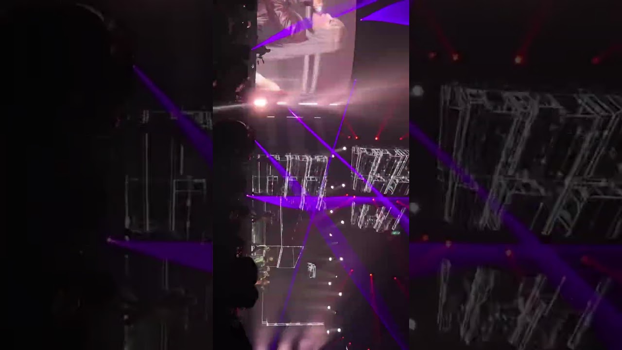 221224 2ne1 - Come Back Home Welcome back in Singapore 