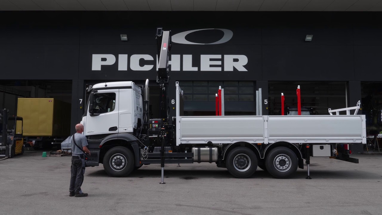 HIAB X 232 HiPro auf Mercedes Benz Arocs
