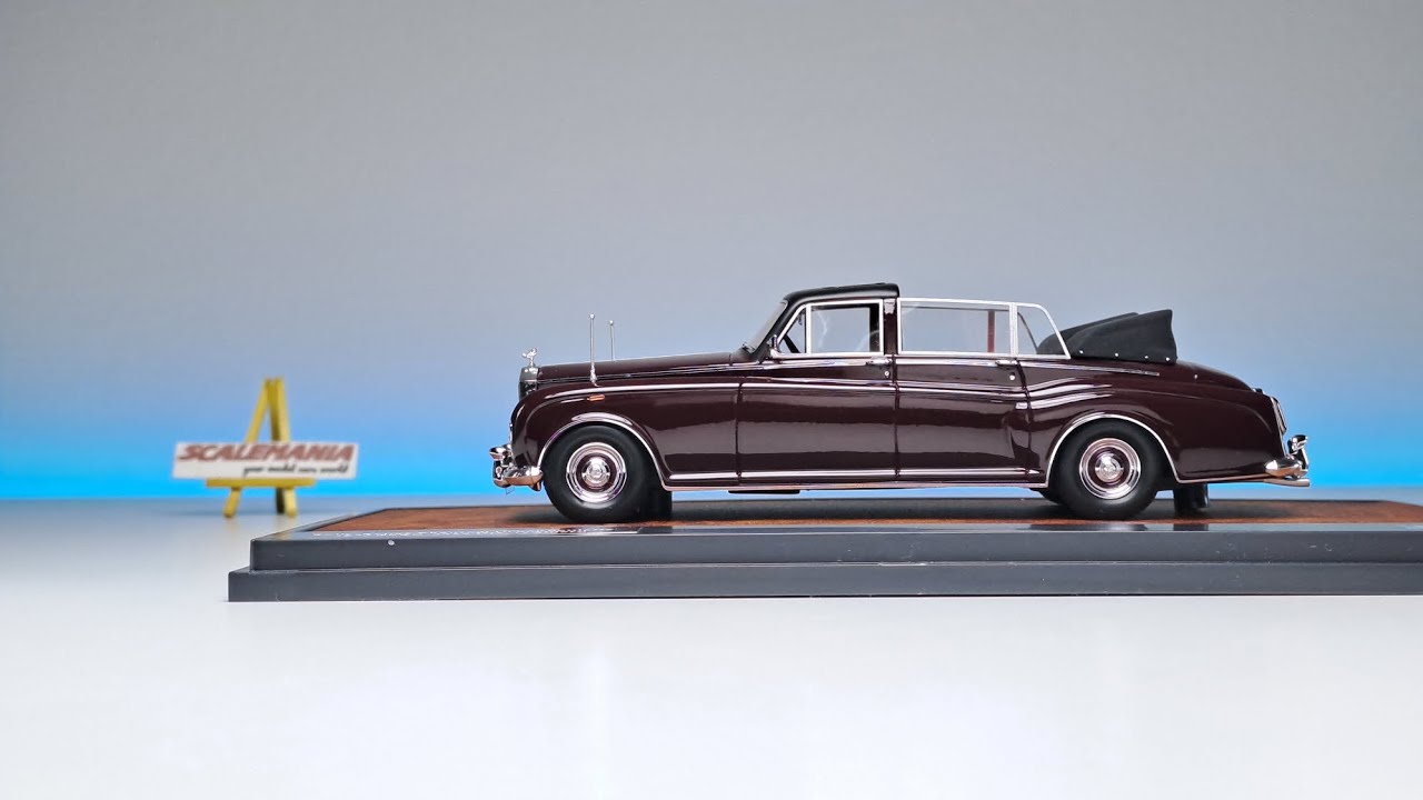 Rolls Royce Phantom VI Landaulette resin 1/43 scale model by Matrix