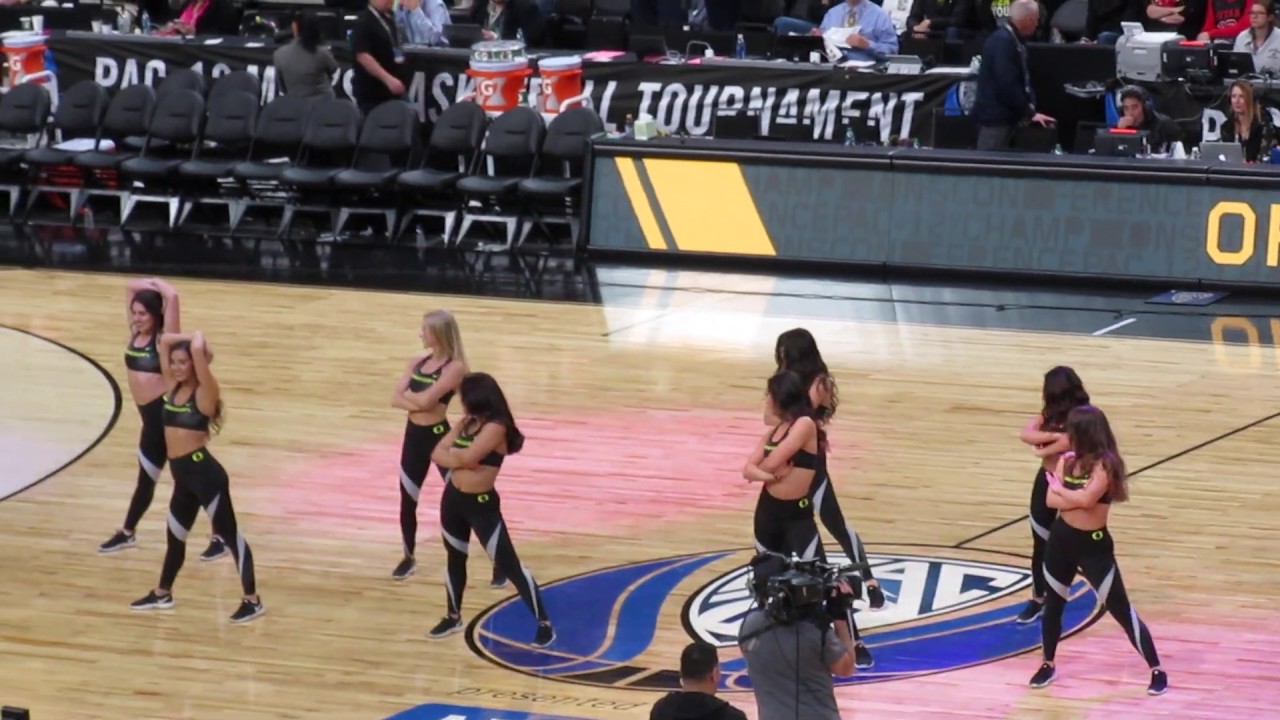Oregon Cheer Halftime Pac-12 Tournament 3/14/2019