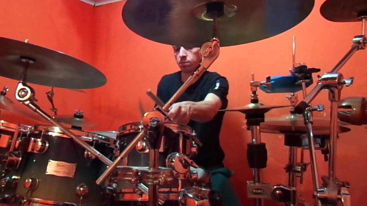 Levada de samba usando o tom agudo/Samba rhythm using the high-pitched tone
