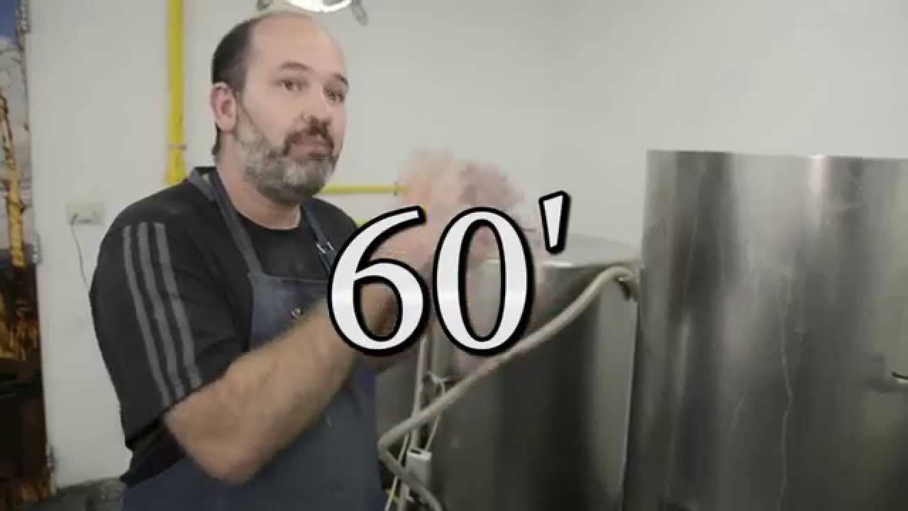 Cómo hacer cerveza artesanal - (Tres Pintas TV Episodio 1)