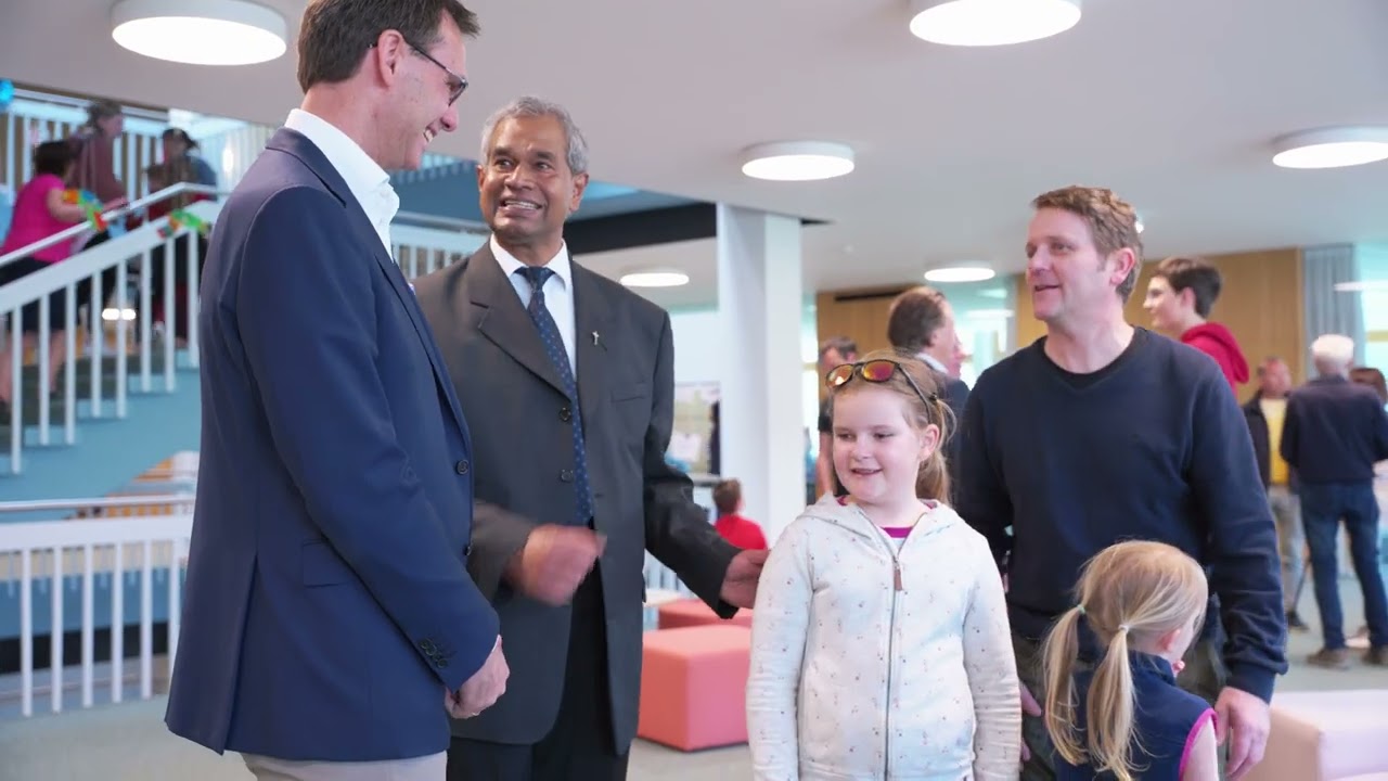 Digitales Leuchtturmprojekt | Eröffnung Mittelschule Satteins