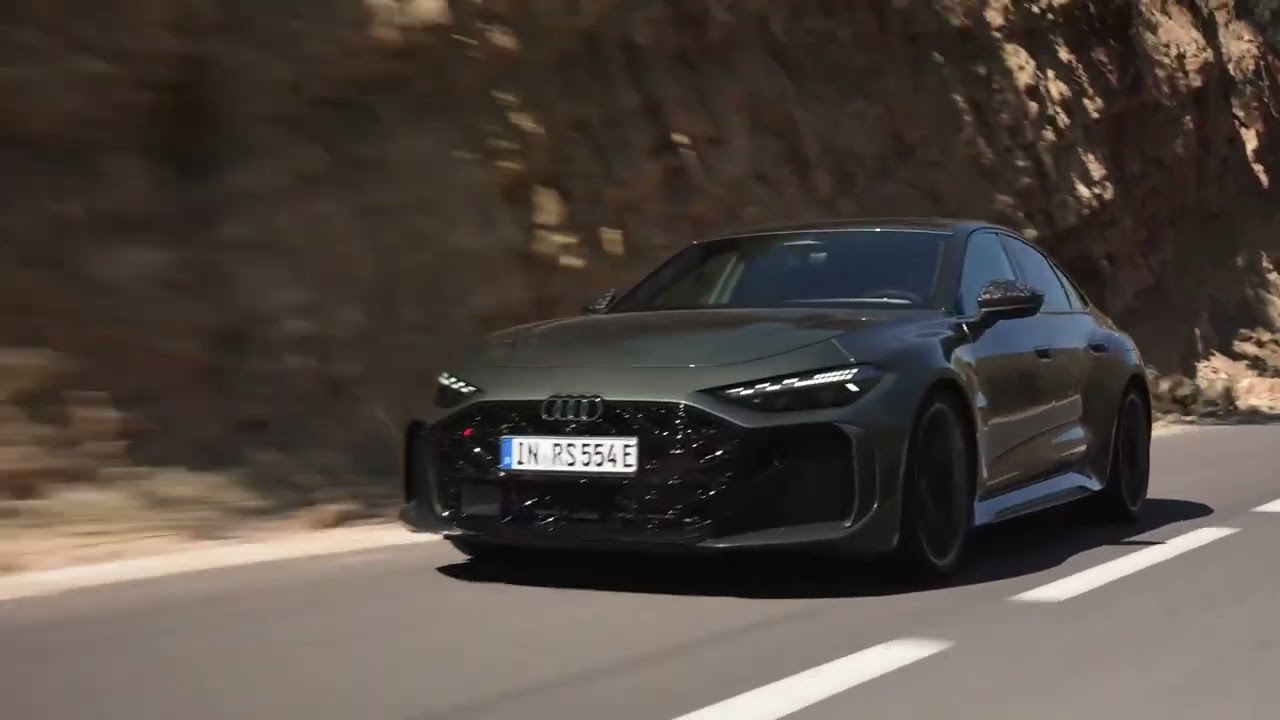 Audi RS 5 Sedan in Bedford green metallic Driving Video