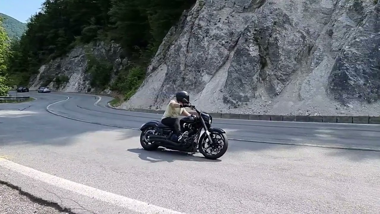 Yamaha xvs 950 midnight star - sound & ride