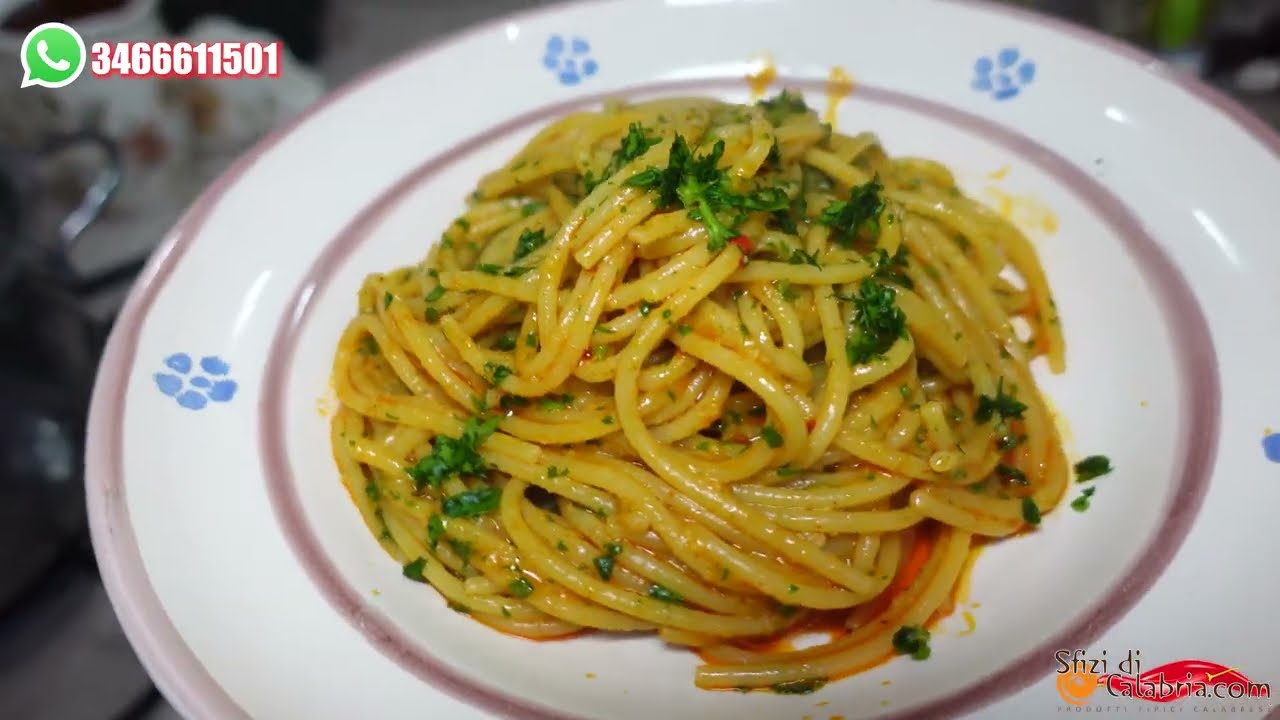 😱🌶️ Spaghetti al diavolicchio calabrese e crema di aglio, irresistibili!