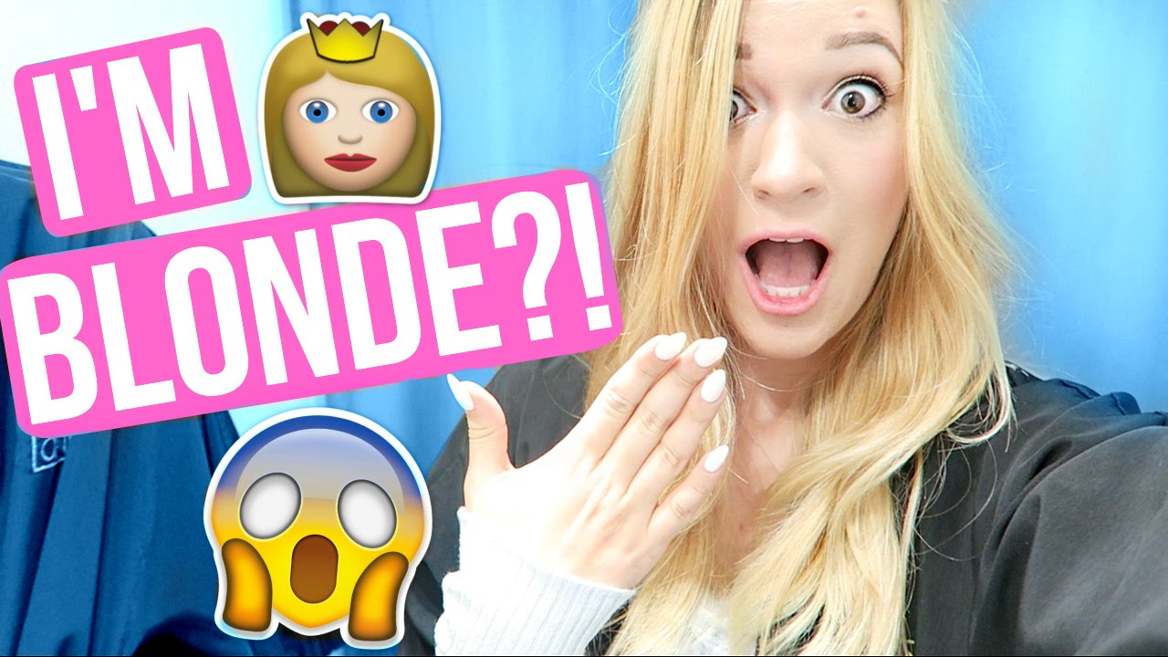 I DYED MY HAIR BLONDE!?!?! VLOGMAS DAY 19! Alisha Marie