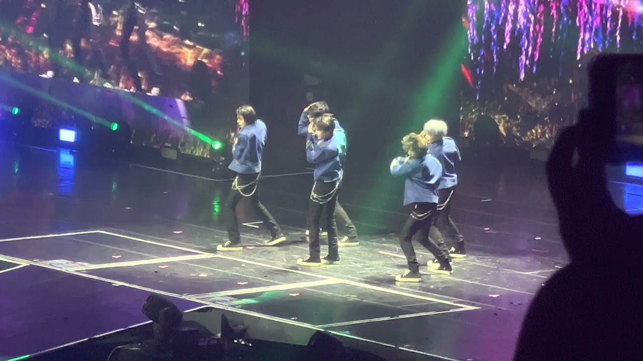 [TXT] Sugar Rush Ride - Live in Singapore “ACT:SWEET MIRAGE