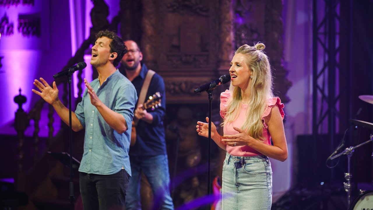 U bent hier (live) | Sela