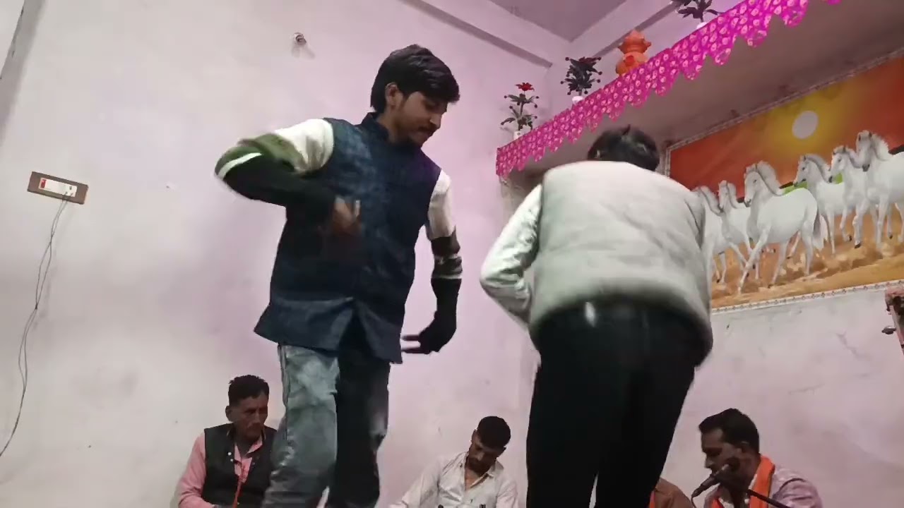 दशरथ गिर गुरुजी लकड़िया मैं का भजन m 9179113576