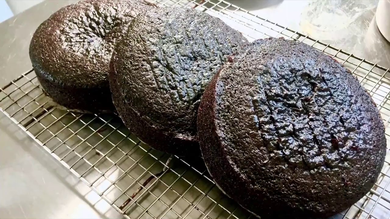 Fudge Cake for beginners: Detailed and explained