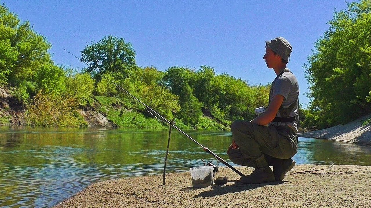 РЫБАЛКА ПРОСТО СКАЗКА! НОЧЕВКА НА ДИКОМ ПЛЯЖУ! Ловля рыбы на донку 2024.