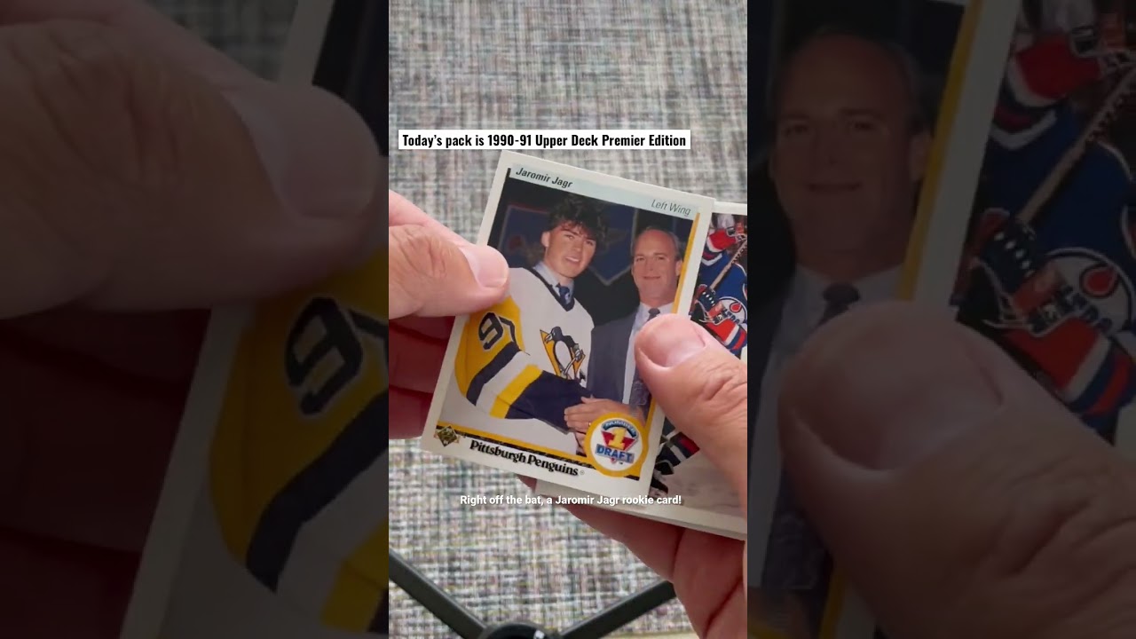 Ripped 1990-91 Upper Deck Hockey and pulled a Jagr rookie!