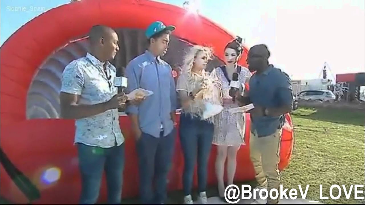 brooke vincent and sacha parkinson on pop up pop quiz..