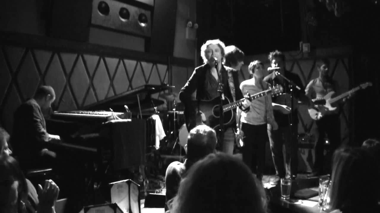 James Maddock  Band - Straight Lines