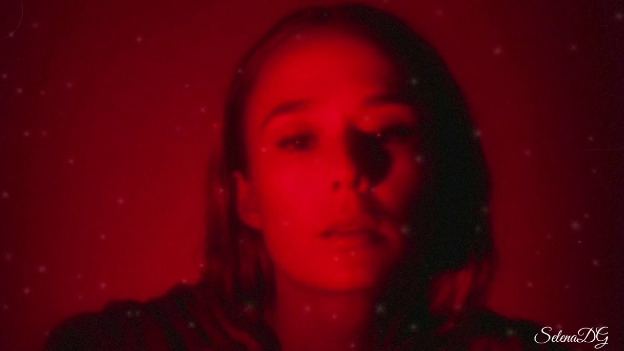 Alba August - Lights Lyrics