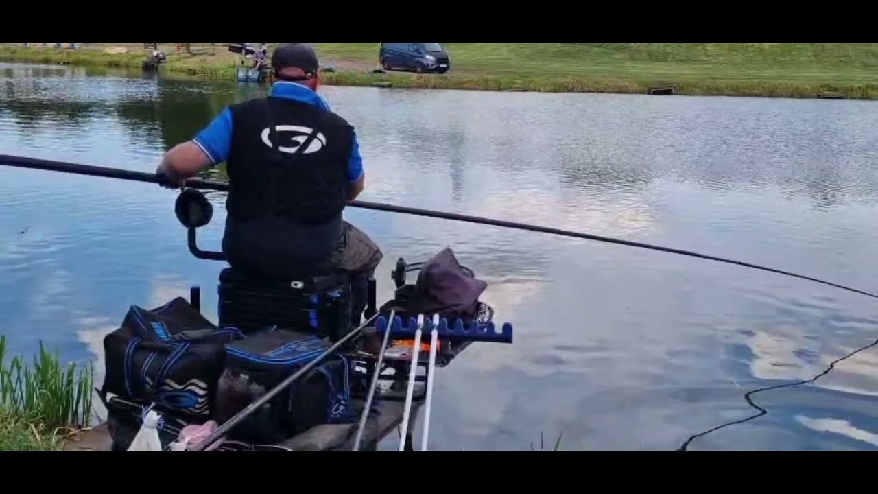 UK MARGIN POWER POLE REVIEW 💪 Moorlands Farm fishery