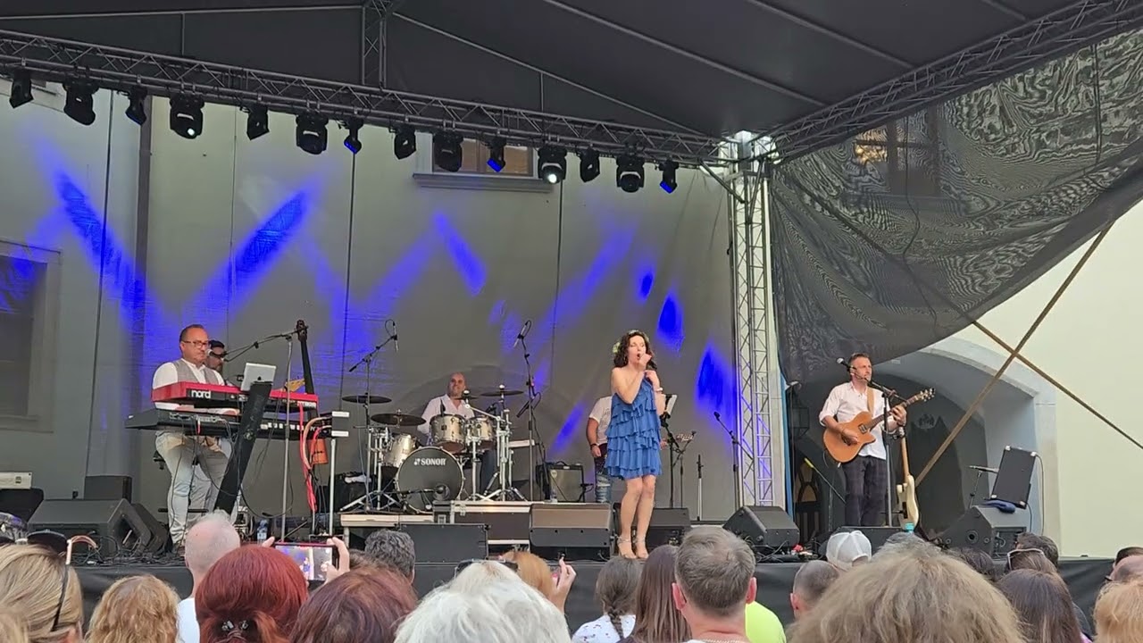 Beata Dubasova - Za dverami mojej izby 16.7.2023 Zamok Simak Pezinok 9/10