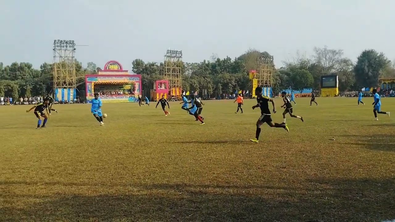 আজ আমি গিয়েছিলাম দেওয়ানগঞ্জ ফুটবল খেলার টুর্নামেন্ট দেখতে#ekmotahathighumech 