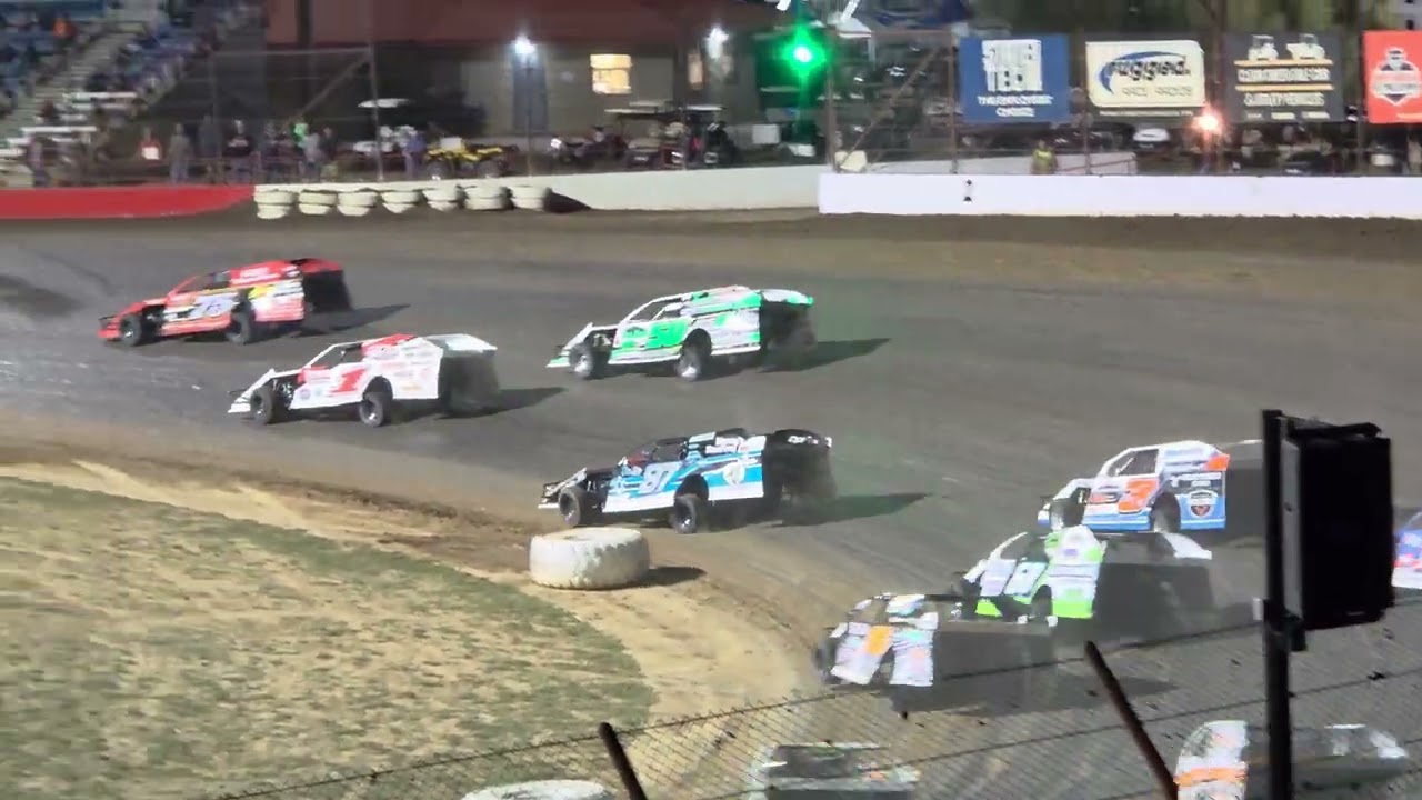 Lucas Oil Speedway USRA Modified Feature Night 1 10/1/25