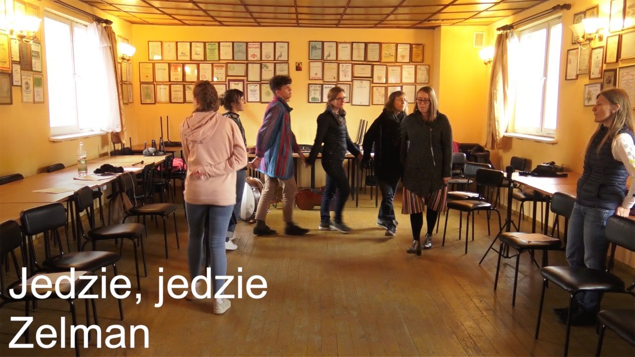 Jedzie, jedzie Zelman - wiosenna zabawa korowodowa od przesiedleńców z Kresów na Dolny Śląsk