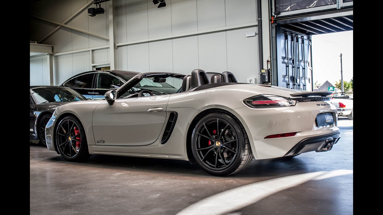 Tour of a 2018 Porsche 718 Boxster GTS in Crayon