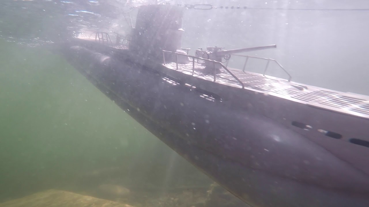 U 47, mit Unterwasseraufnahme und Tauchvorgang auf dem wunderschönem See bei Zürich